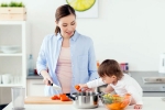 Lactating moms health, Nutrient-packed foods for moms, three nutrient packed foods to re energise lactating moms, Baby