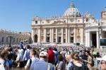 Overcrowded Tourist Destinations of World breaking, Overcrowded Tourist Destinations of World, most overcrowded tourist destinations in the world, Saint