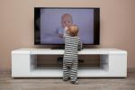 kids watching TV, toddler, is it good for toddler to watch tv, Kids watching tv