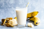 Milk and Banana night, Milk and Banana benefits for men, weak men should consume milk and banana before bed, Sleep disorder